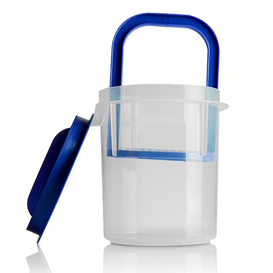 Kitchen utensil- Chilli  container 700ml (BPA FREE Polypropylene) Blue lid